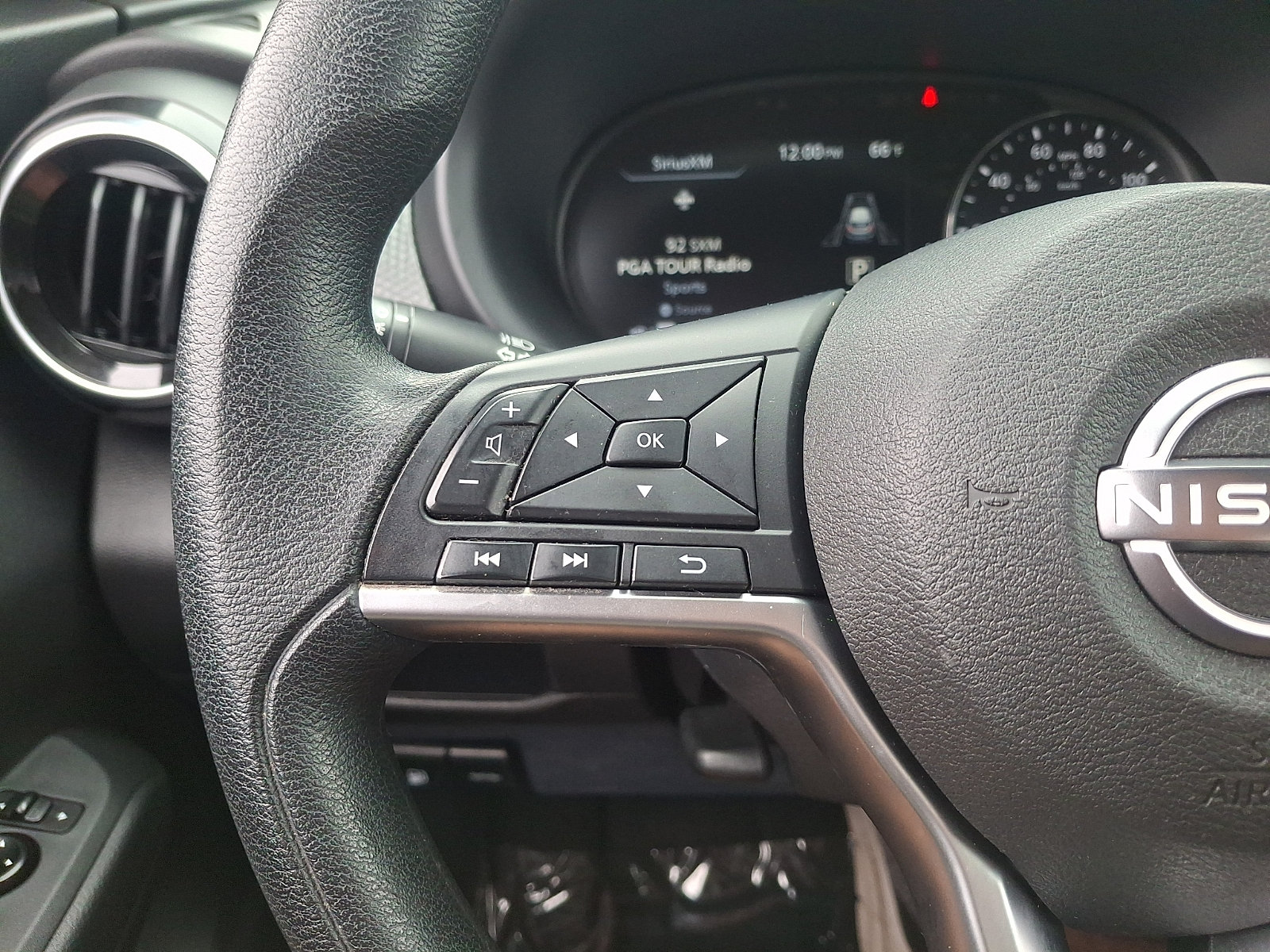Used 2022 Nissan Kicks SV FWD image 20
