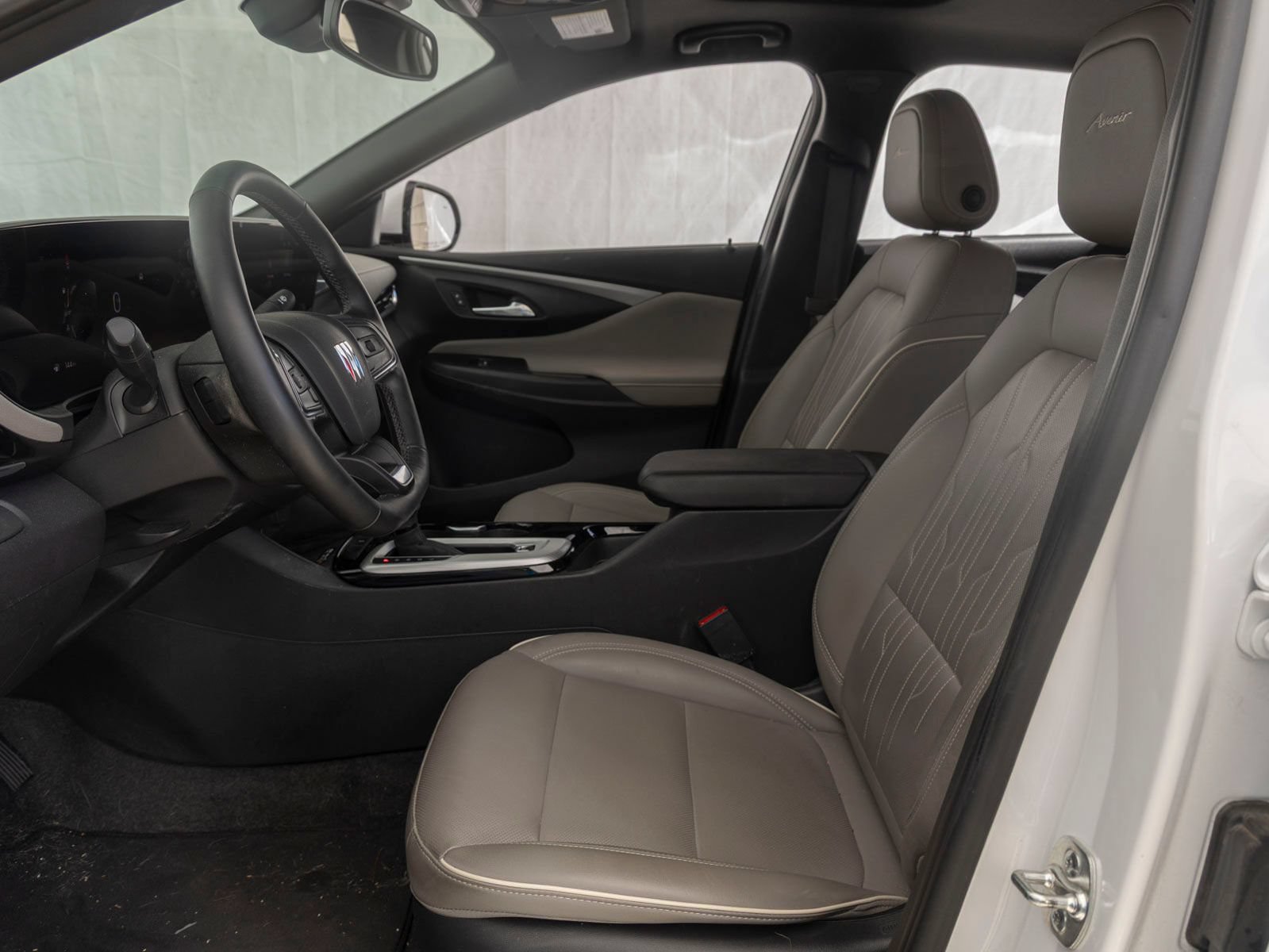 Used 2025 Buick Envista Avenir FWD image 14