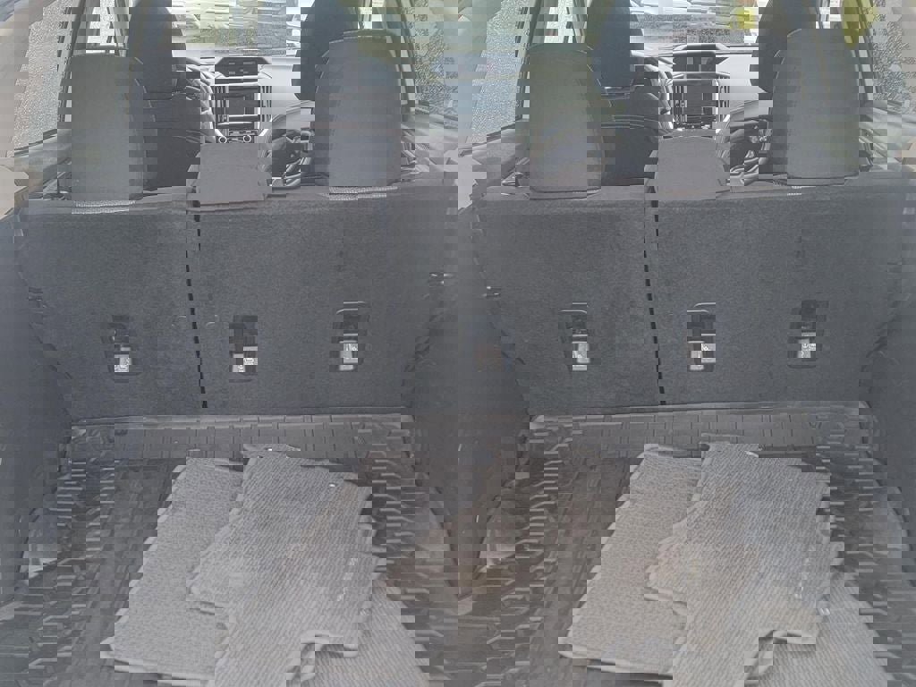 Used 2021 Subaru Crosstrek 2.0i Premium image 10