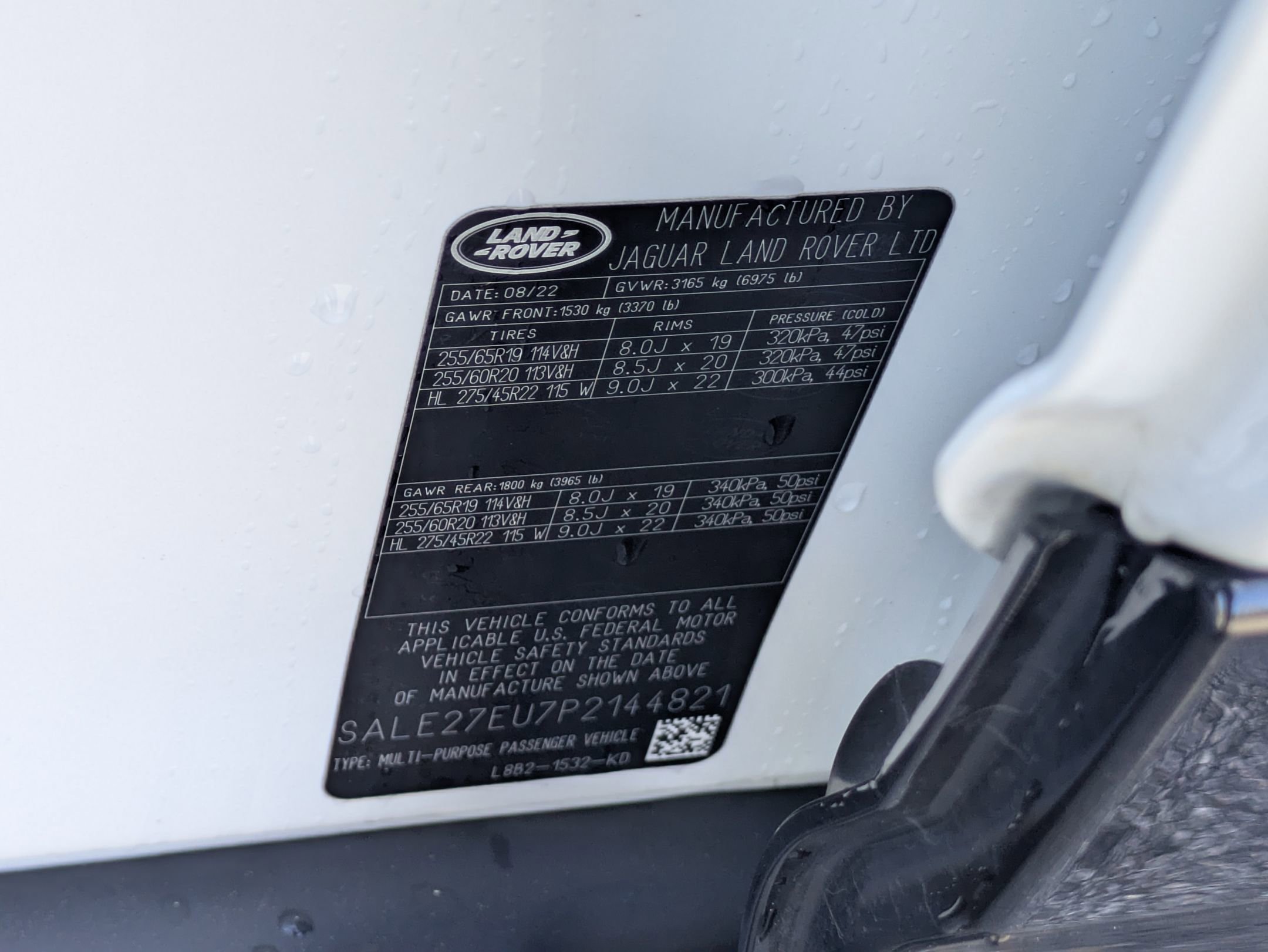 Certified 2023 Land Rover Defender 110 X-Dynamic SE image 36