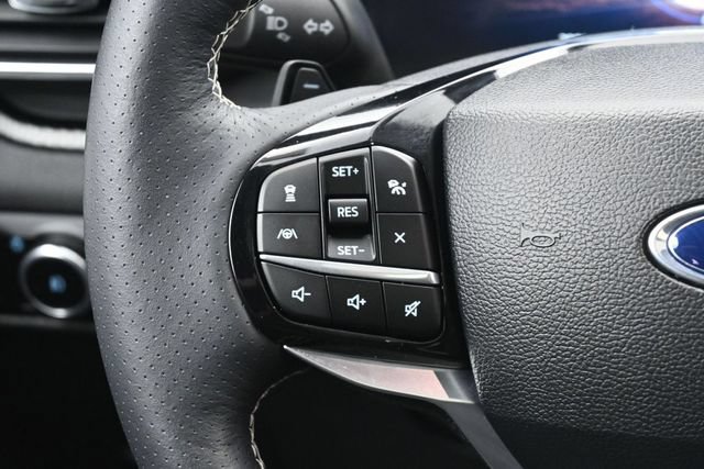 Used 2024 Ford Explorer ST w/ Technology Package AWD/4WD image 18