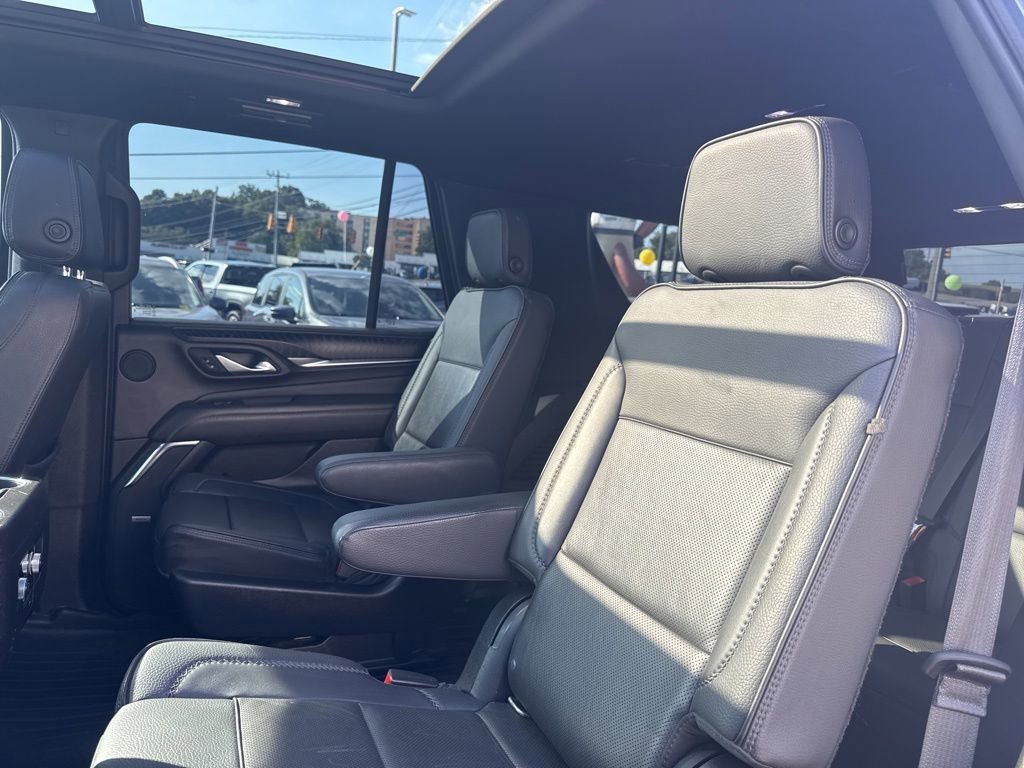 Used 2021 GMC Yukon Denali w/ Denali Premium Package AWD/4WD image 26