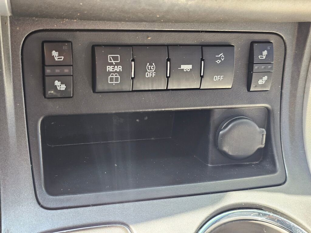 Used 2012 Chevrolet Traverse LT w/ LPO, 'HIT The Road' Package AWD/4WD image 20