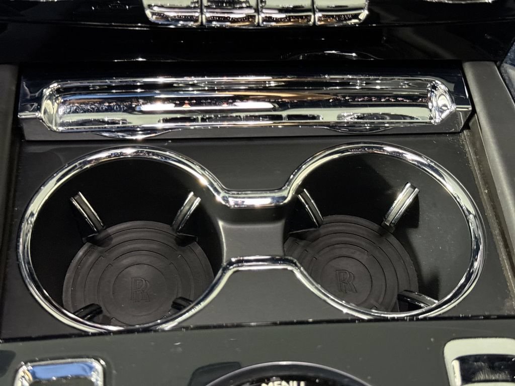 Used 2020 Rolls-Royce Cullinan AWD/4WD image 42
