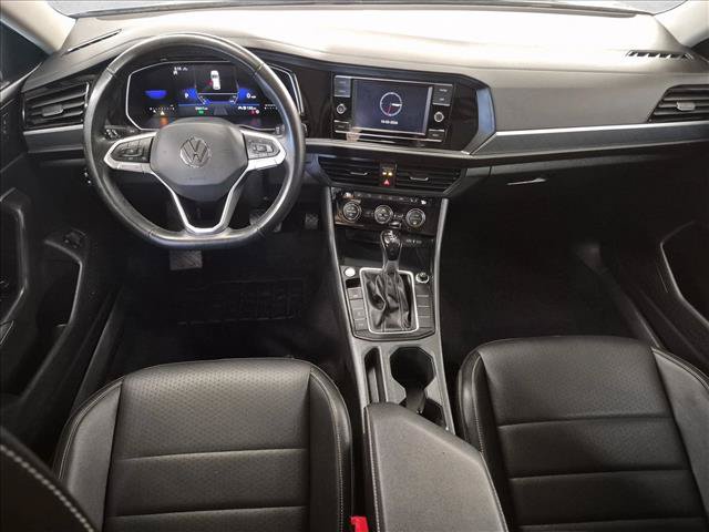 Used 2024 Volkswagen Jetta SE FWD image 16