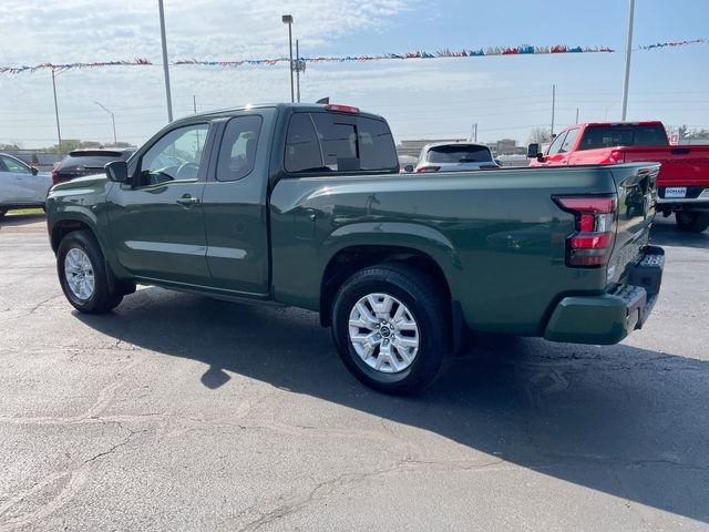 Used 2024 Nissan Frontier SV w/ SV Convenience Package RWD image 3