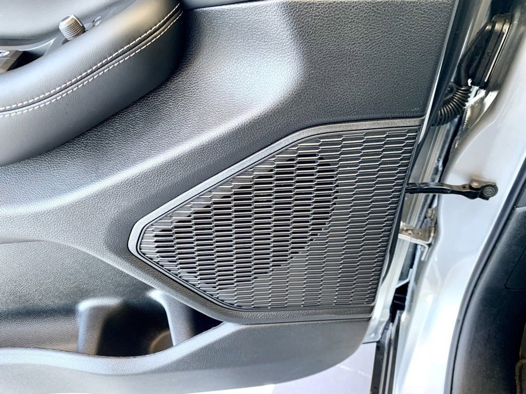 Used 2025 Jeep Grand Cherokee Limited image 14