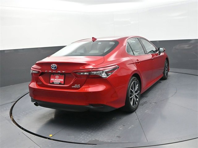 Used 2023 Toyota Camry XLE w/ Navigation Package image 7