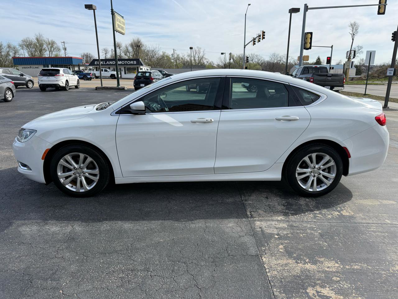Used 2016 Chrysler 200 Limited w/ Convenience Group image 5