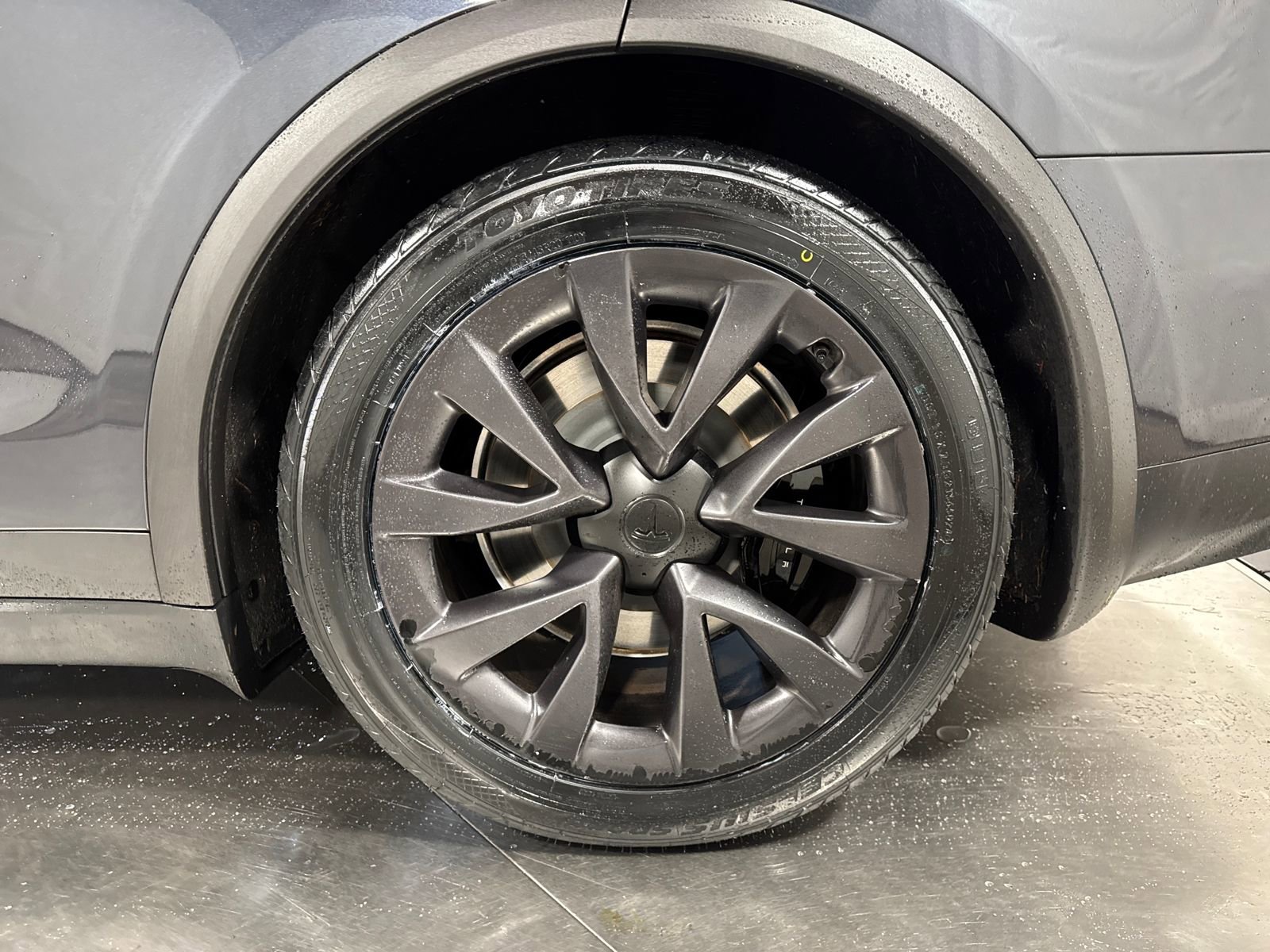 Used 2024 Tesla Model X image 13