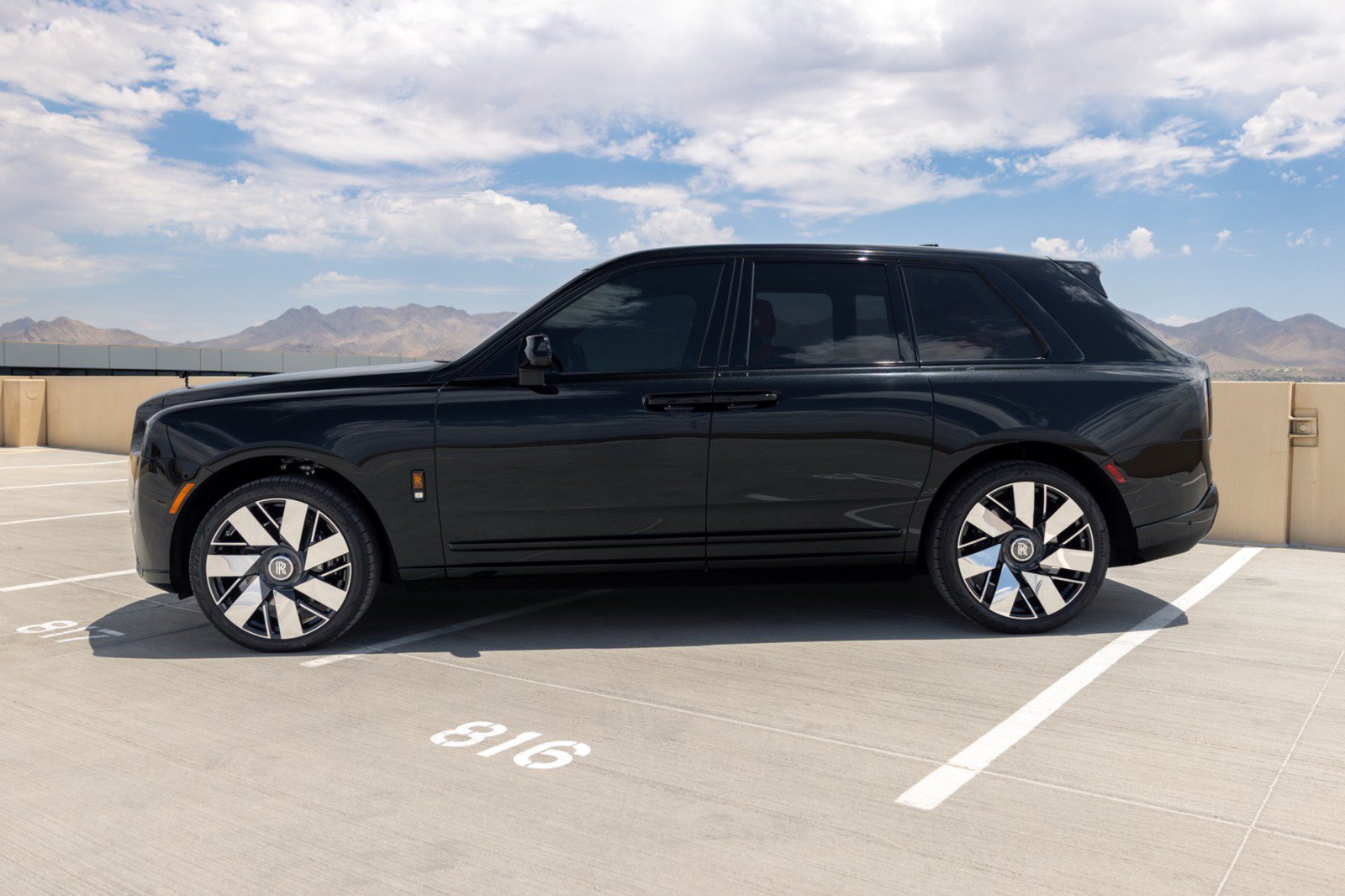 Used 2026 Rolls-Royce Cullinan AWD/4WD image 5