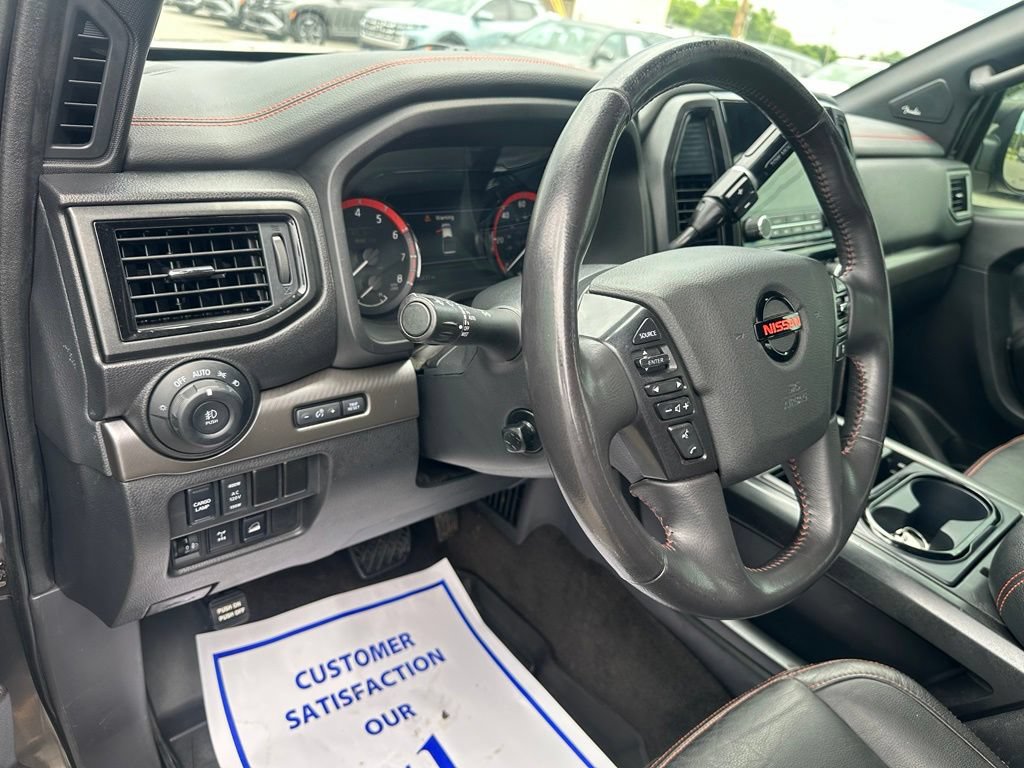 Used 2022 Nissan Titan PRO-4X w/ Pro-4x Convenience Package AWD/4WD image 16