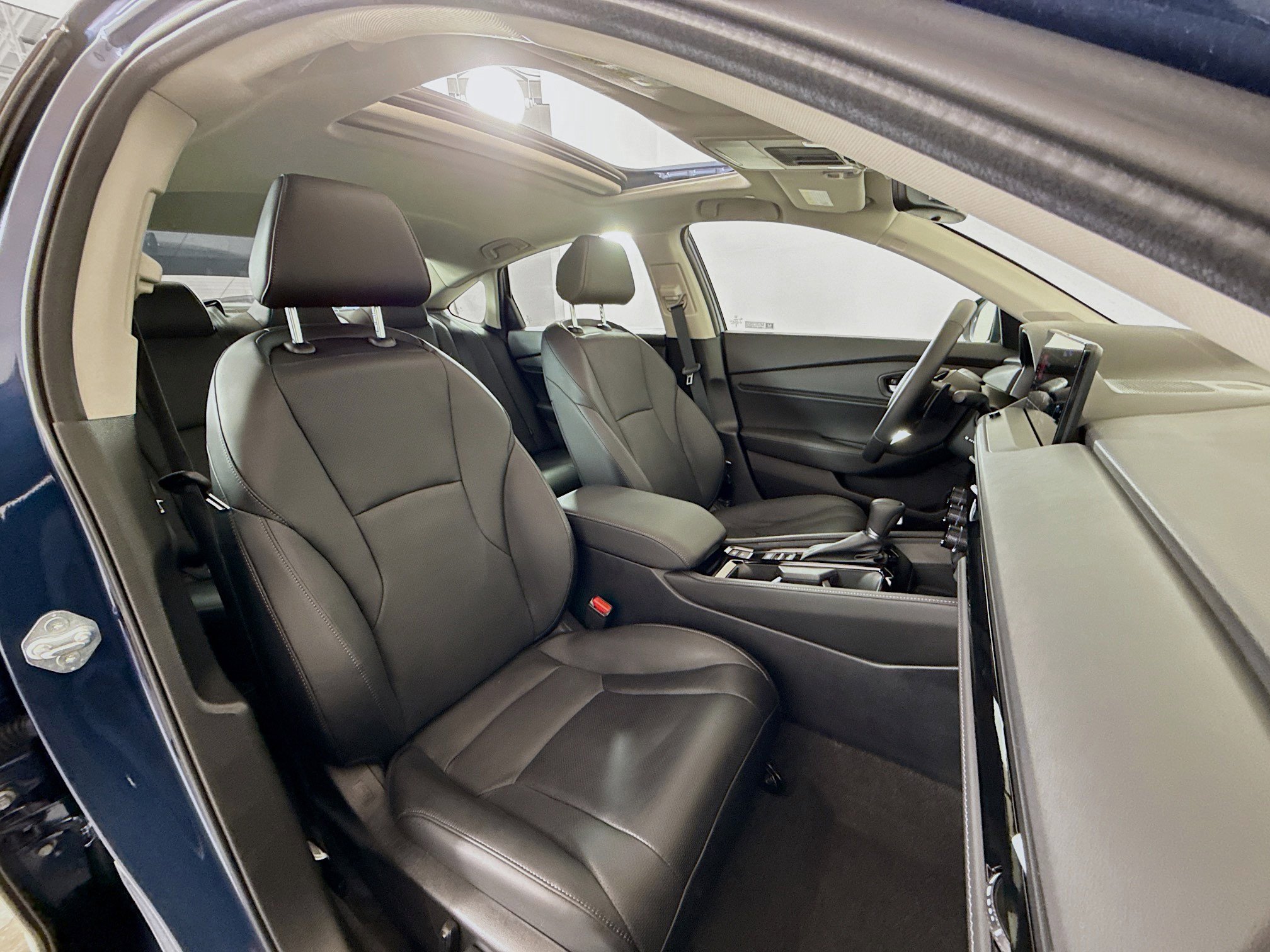 Used 2025 Honda Accord Touring image 25