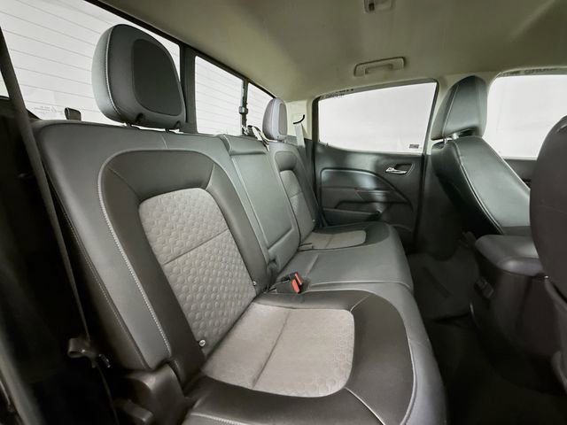 Used 2018 Chevrolet Colorado Z71 w/ Z71 Midnight Edition image 28