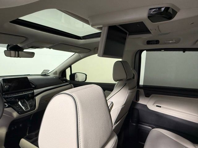 New 2026 Honda Odyssey Touring image 32