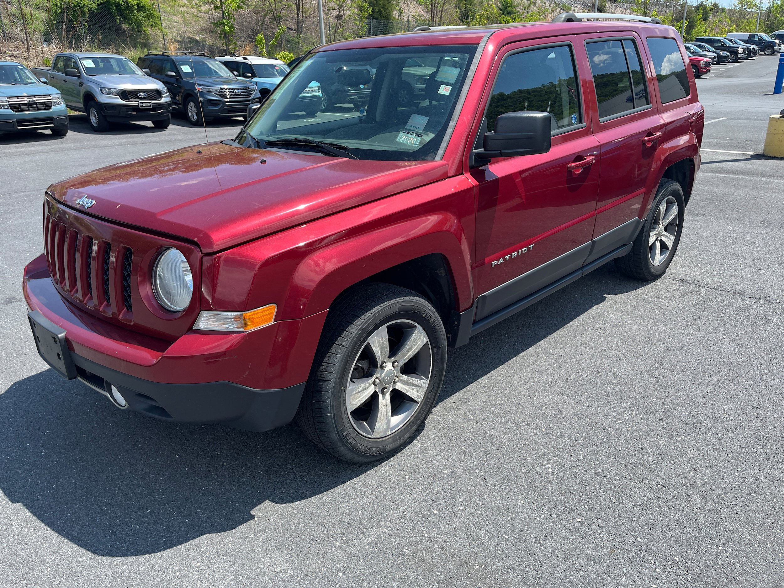 Used 2017 Jeep Patriot High Altitude AWD/4WD image 16