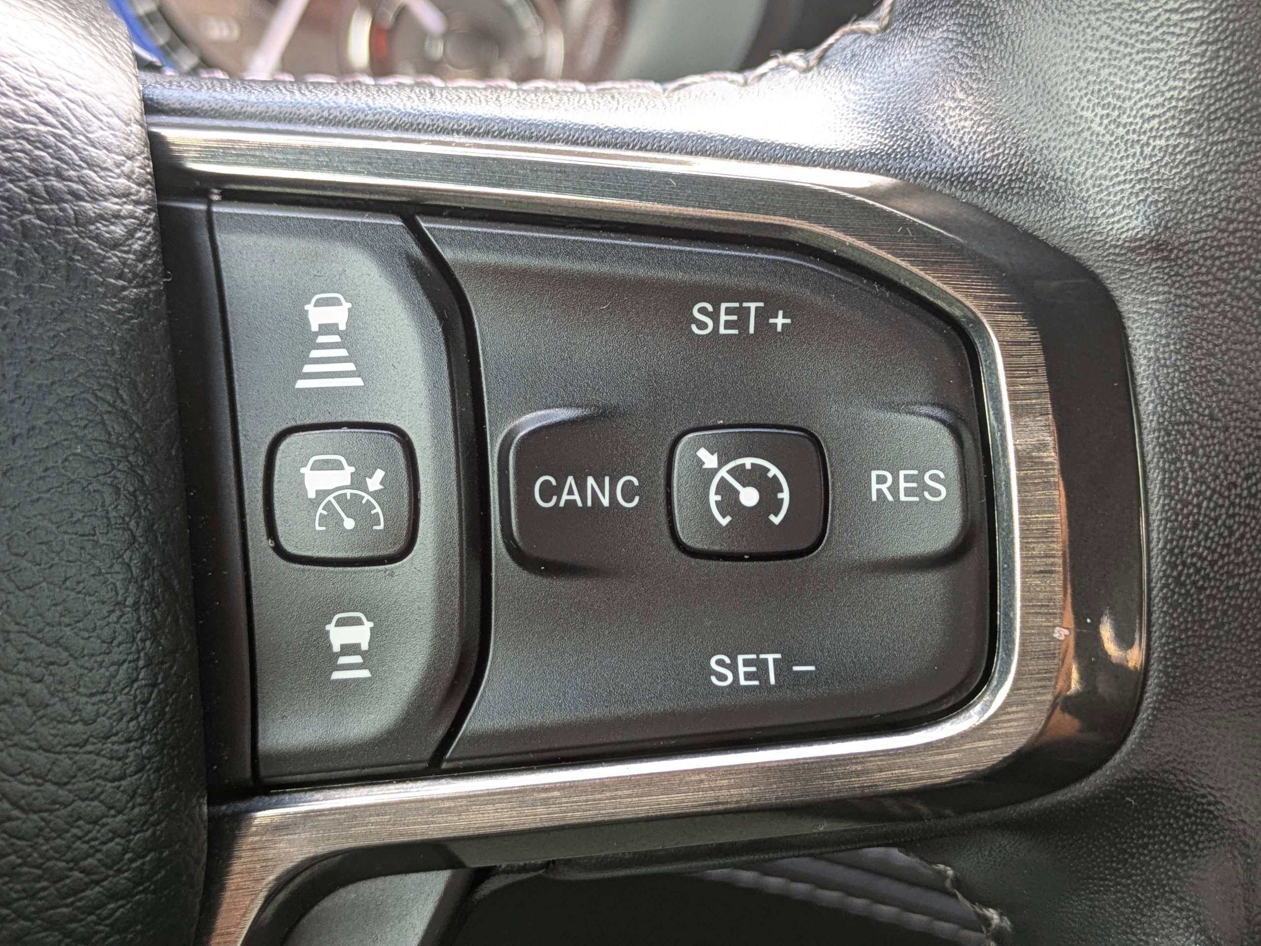 Used 2019 RAM 1500 Limited RWD image 24