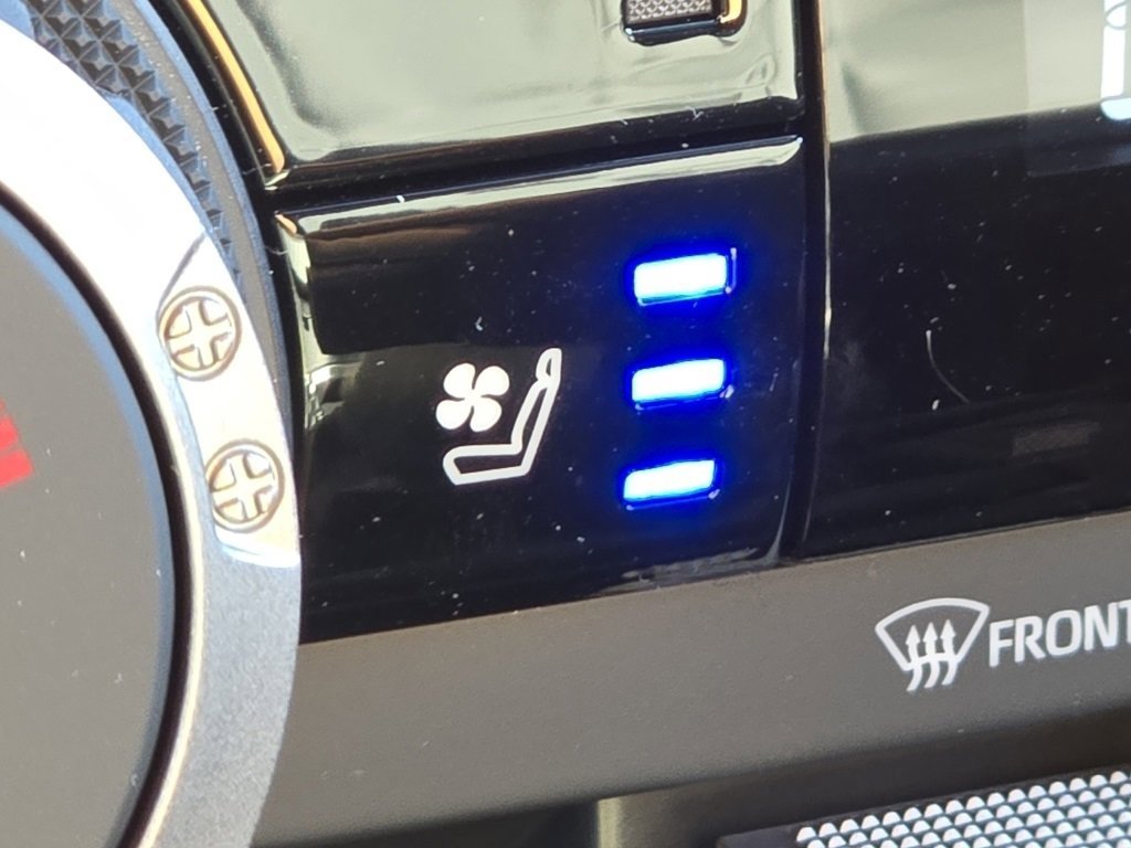 New 2025 Toyota 4Runner TRD Off-Road Premium image 16