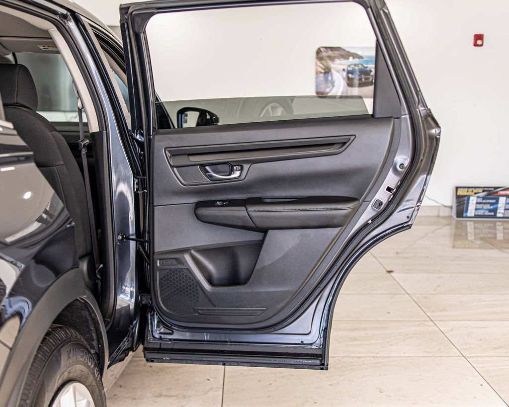 Used 2025 Honda CR-V LX image 37