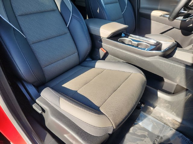 Used 2025 Chevrolet Equinox LT w/ Convenience Package II AWD/4WD image 25