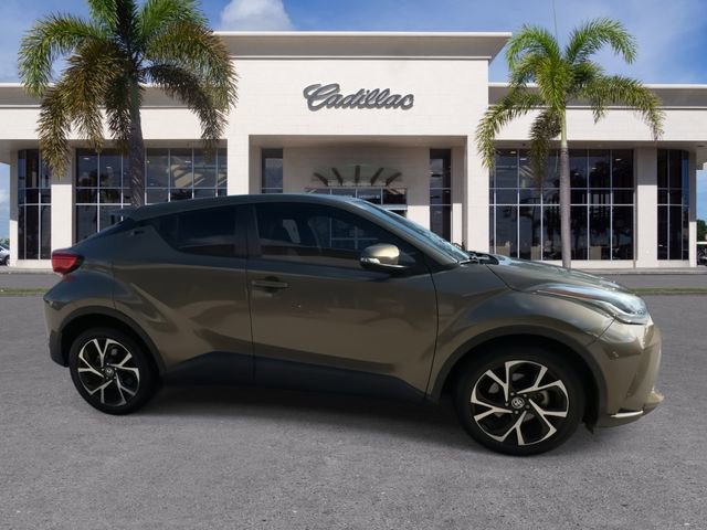 Used 2021 Toyota C-HR XLE image 17