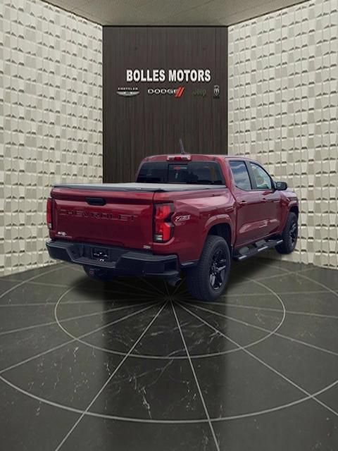 Used 2023 Chevrolet Colorado Z71 w/ Z71 Convenience Package 2 AWD/4WD image 5