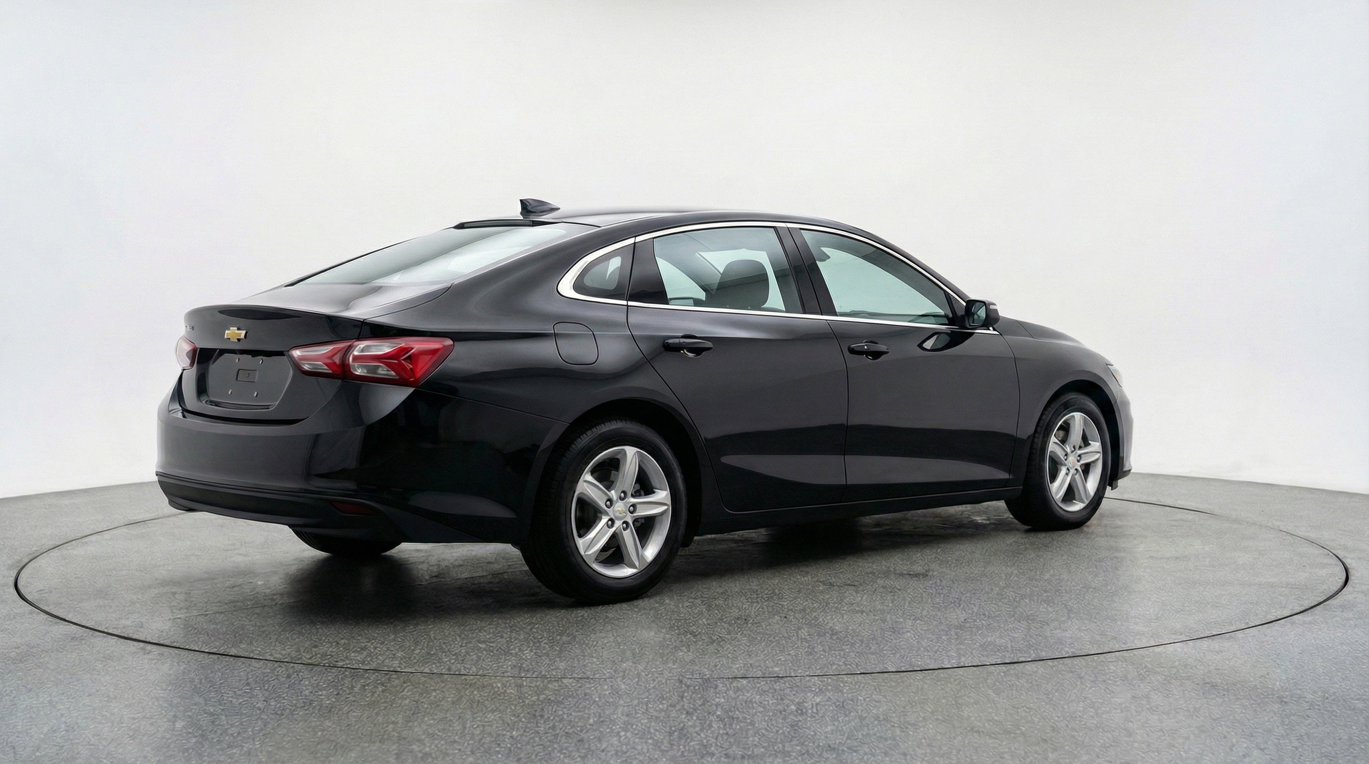 Used 2024 Chevrolet Malibu LT image 9