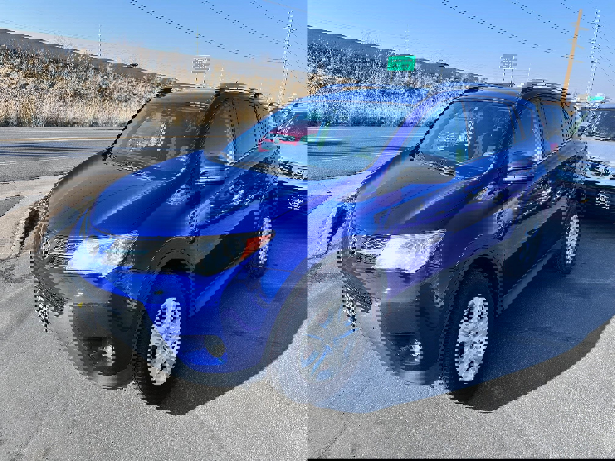 Used 2015 Toyota RAV4 LE image 2