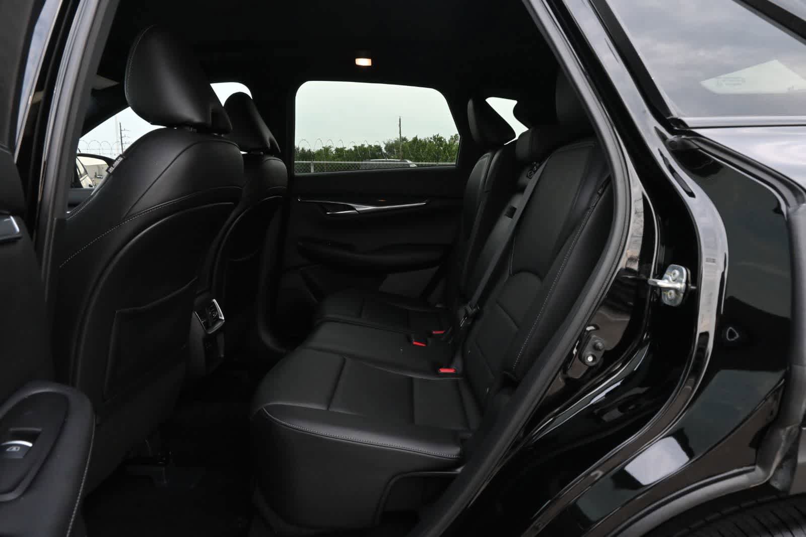 Used 2023 INFINITI QX50 Sport FWD image 19