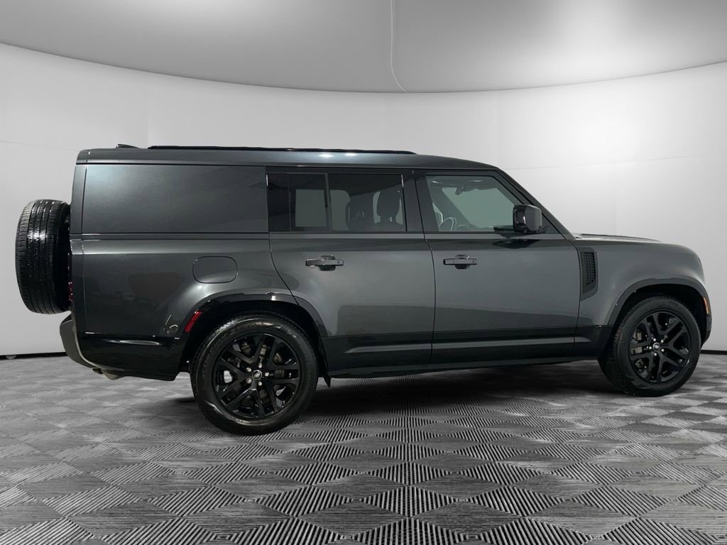 Used 2025 Land Rover Defender 130 Outbound AWD/4WD image 4