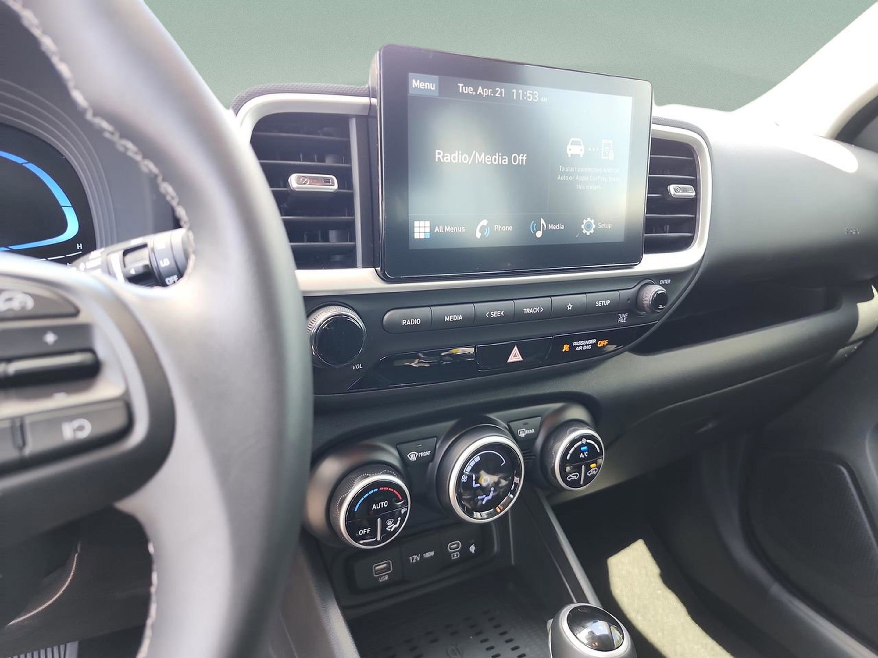 Certified 2026 Hyundai Venue SEL FWD image 11