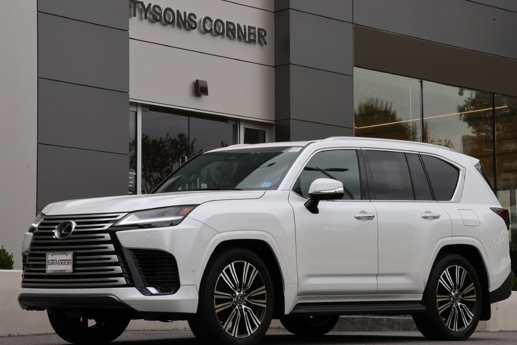 Used 2026 Lexus LX 700h Luxury AWD/4WD image 1