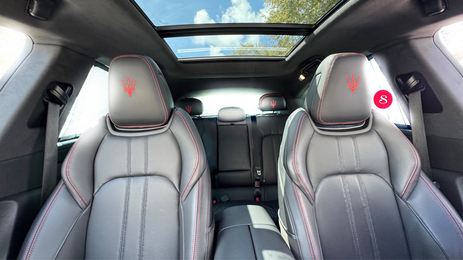 Used 2024 Maserati Levante Modena Ultima AWD/4WD image 21