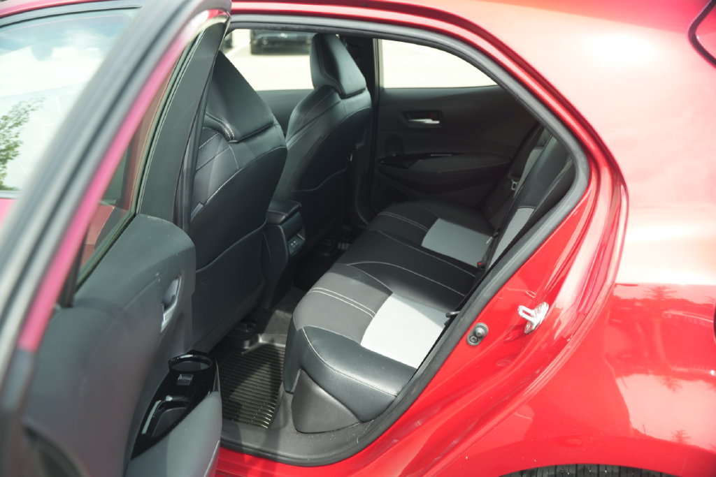 Used 2024 Toyota Corolla XSE FWD image 15