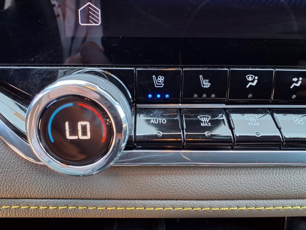 Used 2023 Chevrolet Colorado ZR2 w/ ZR2 Convenience Package III image 20