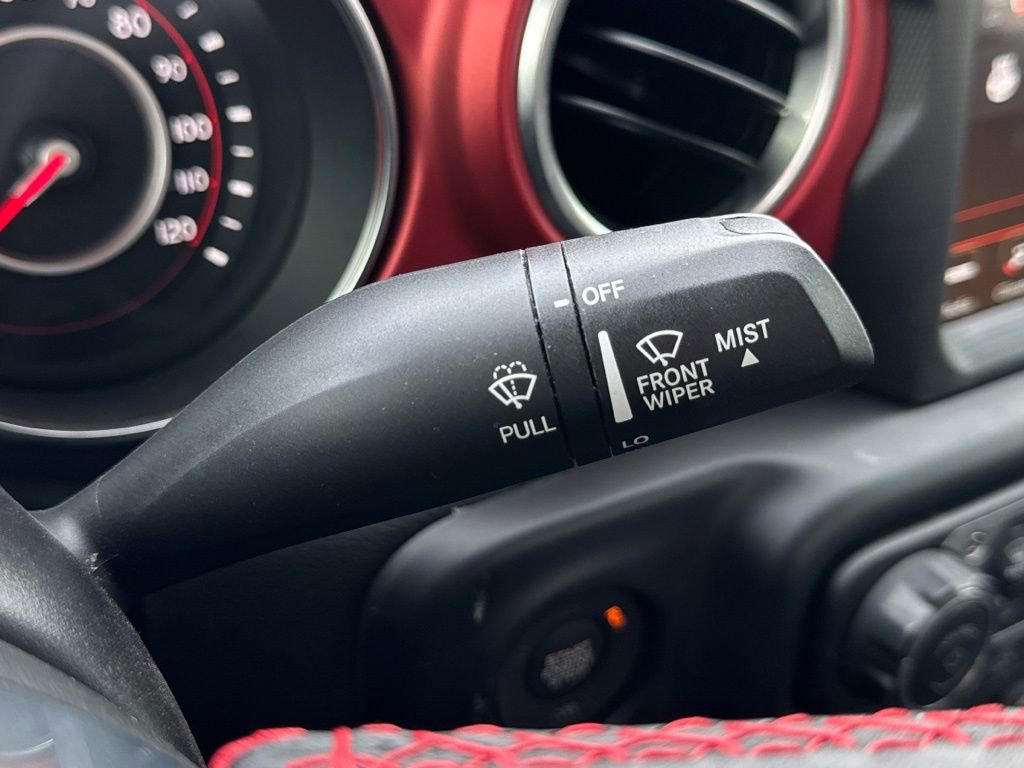 Used 2022 Jeep Gladiator Rubicon w/ Cold Weather Group image 13