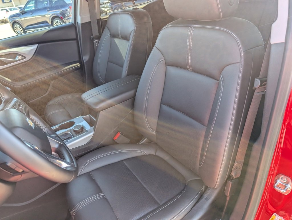 Used 2023 Chevrolet Blazer LT image 9