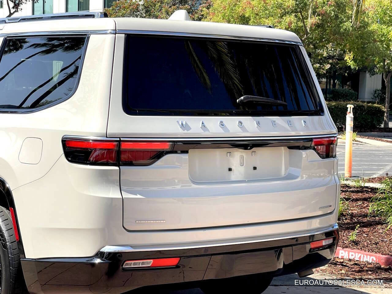 Used 2022 Jeep Wagoneer Series II image 11