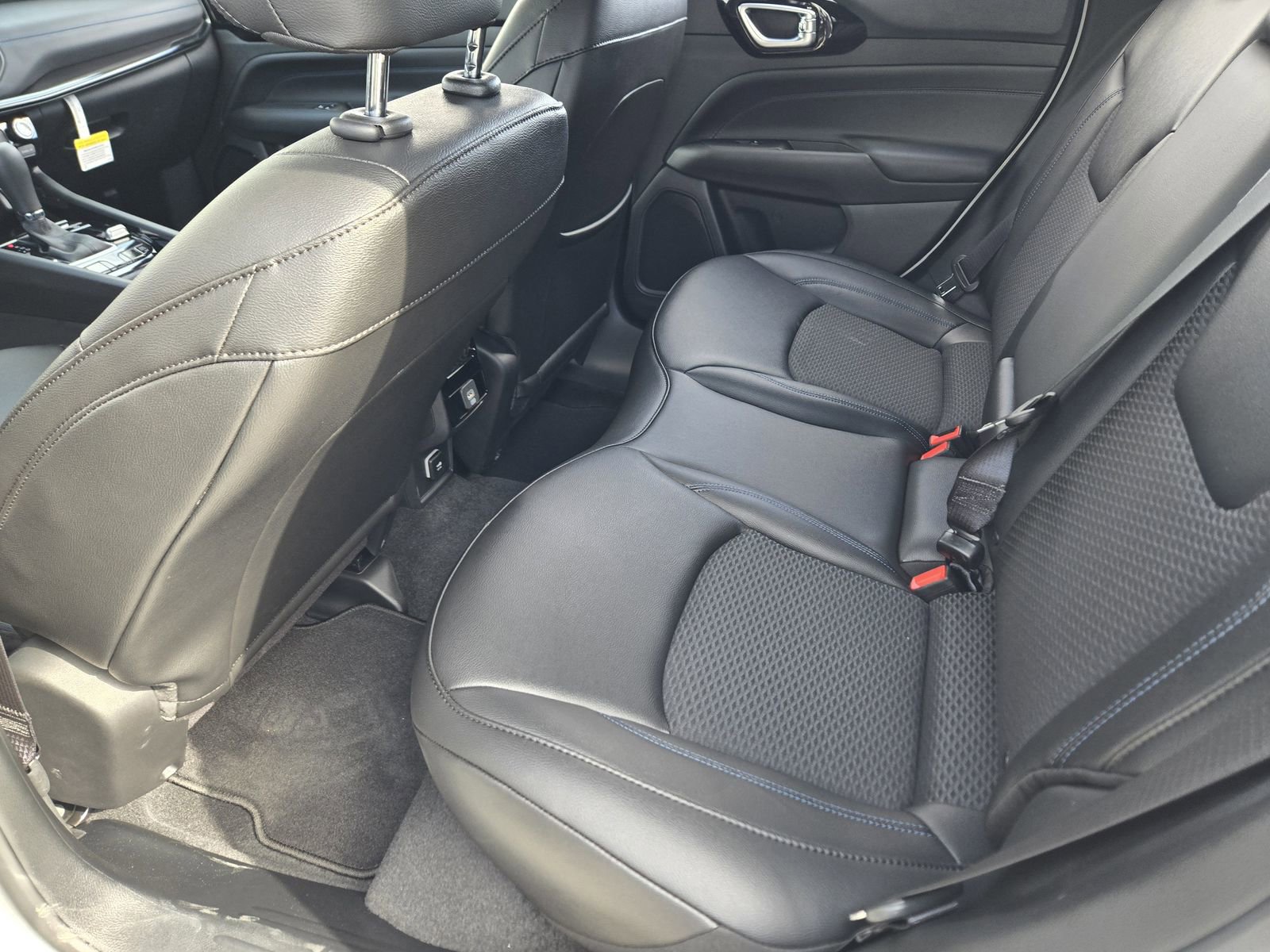 New 2026 Jeep Compass Latitude image 22