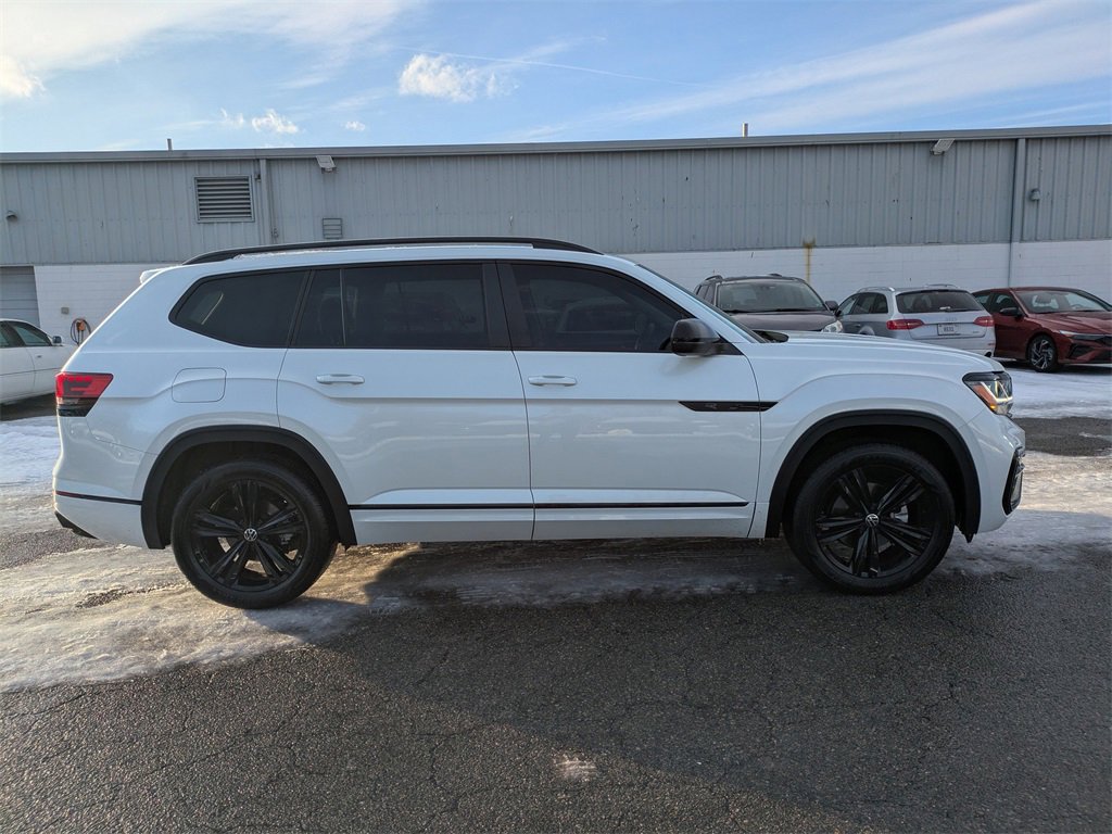 Certified 2023 Volkswagen Atlas SEL R-Line image 3