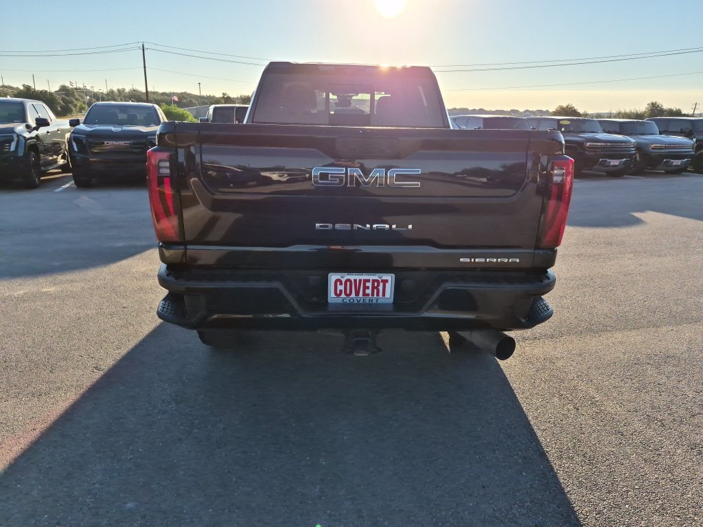 Used 2024 GMC Sierra 2500 Denali Ultimate w/ Max Trailering Package AWD/4WD image 8