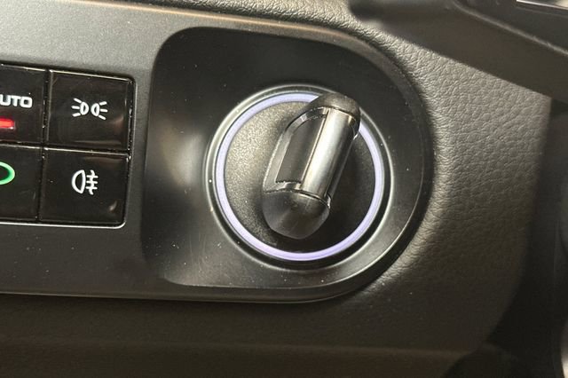 Used 2019 Porsche Cayenne AWD/4WD image 27