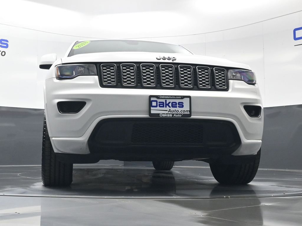 Used 2018 Jeep Grand Cherokee Altitude image 39