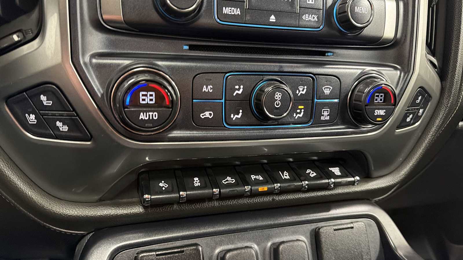 Used 2016 Chevrolet Silverado 2500 LTZ w/ Duramax Plus Package image 21