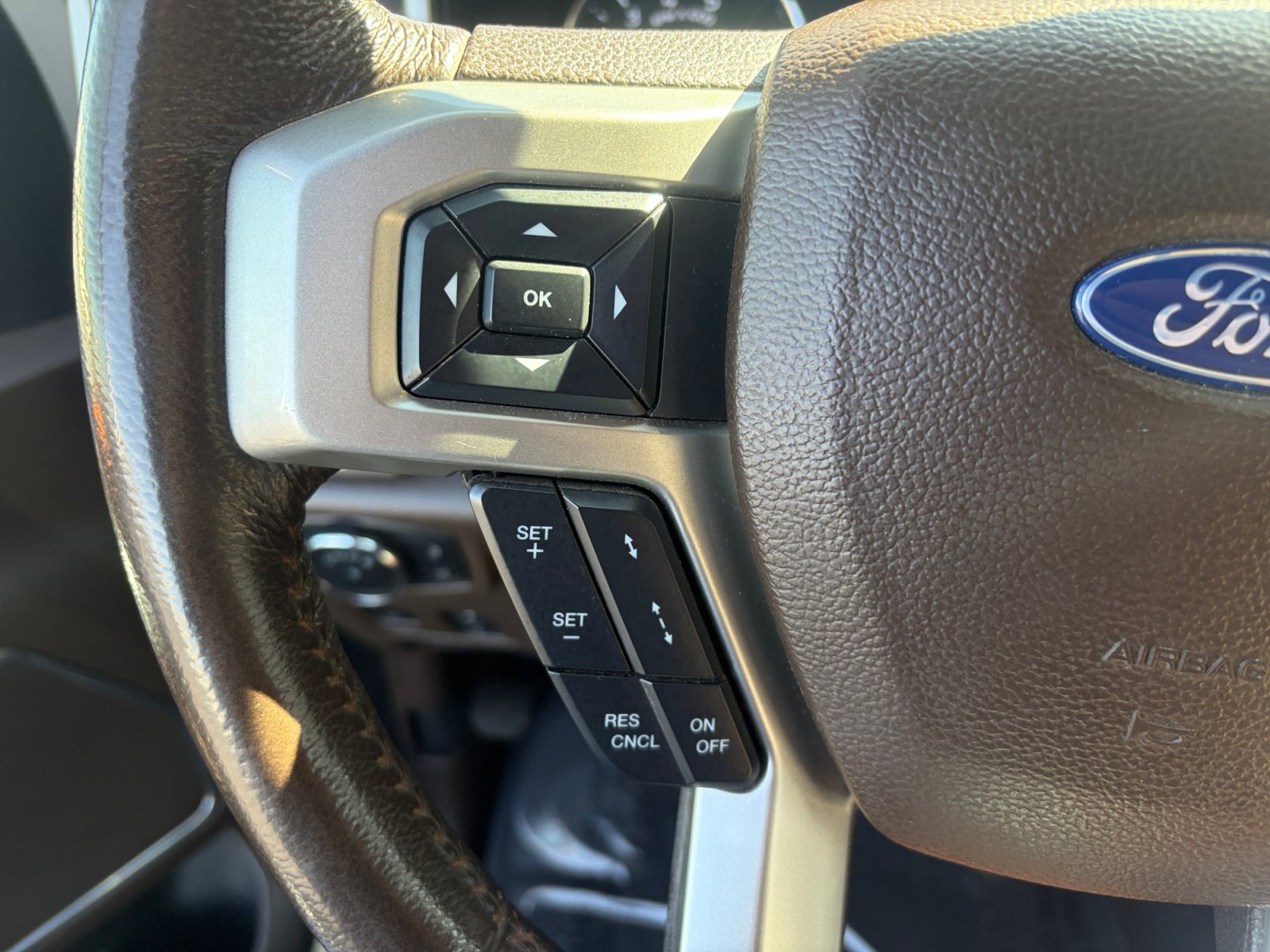 Used 2022 Ford F350 King Ranch w/ King Ranch Ultimate Package AWD/4WD image 10