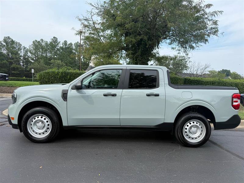 Used 2023 Ford Maverick XL FWD image 2