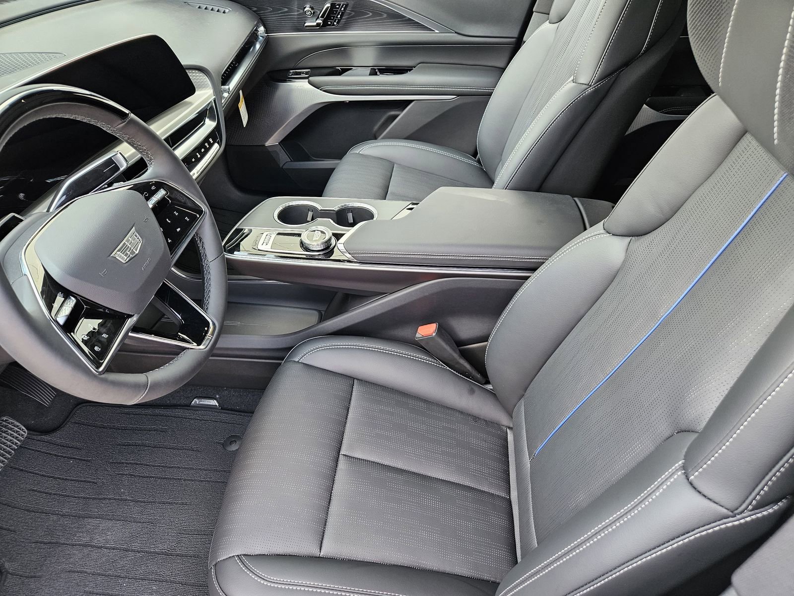 New 2026 Cadillac Lyriq Premium Sport image 16