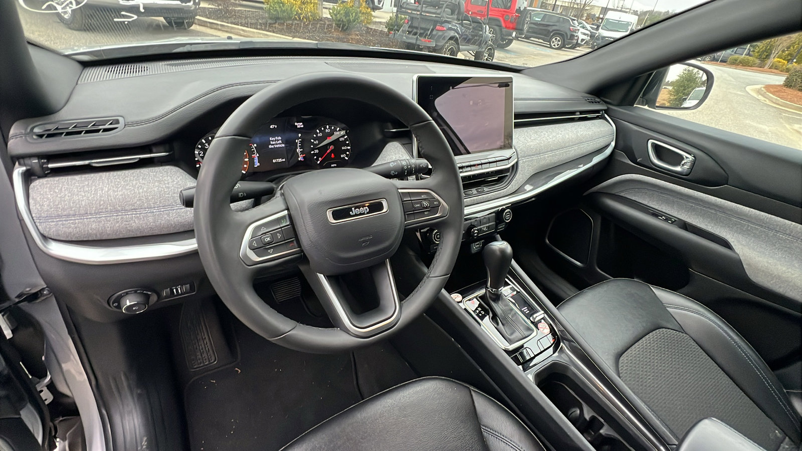 Used 2024 Jeep Compass Latitude image 24