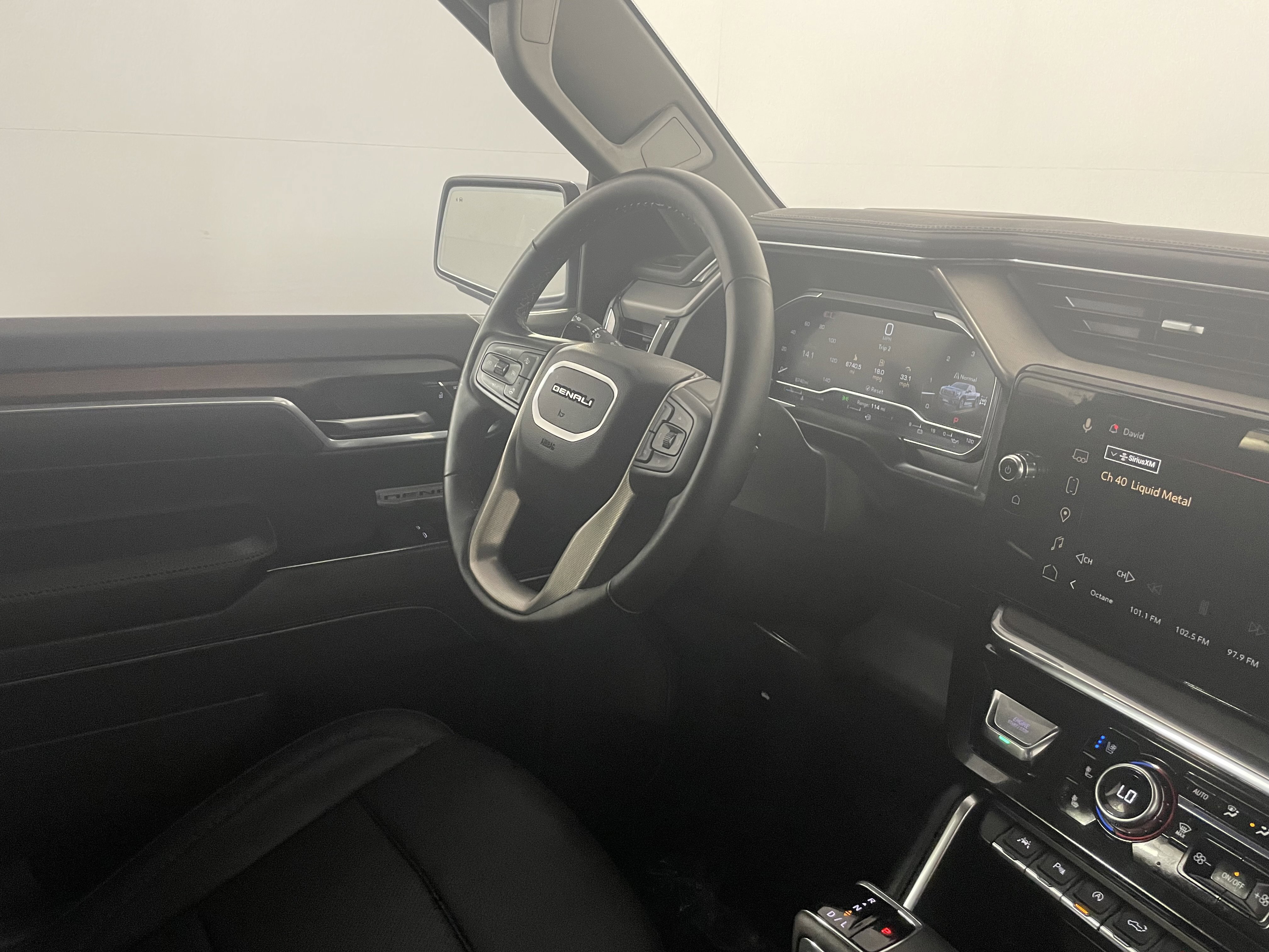 Used 2025 GMC Sierra 1500 Denali image 10