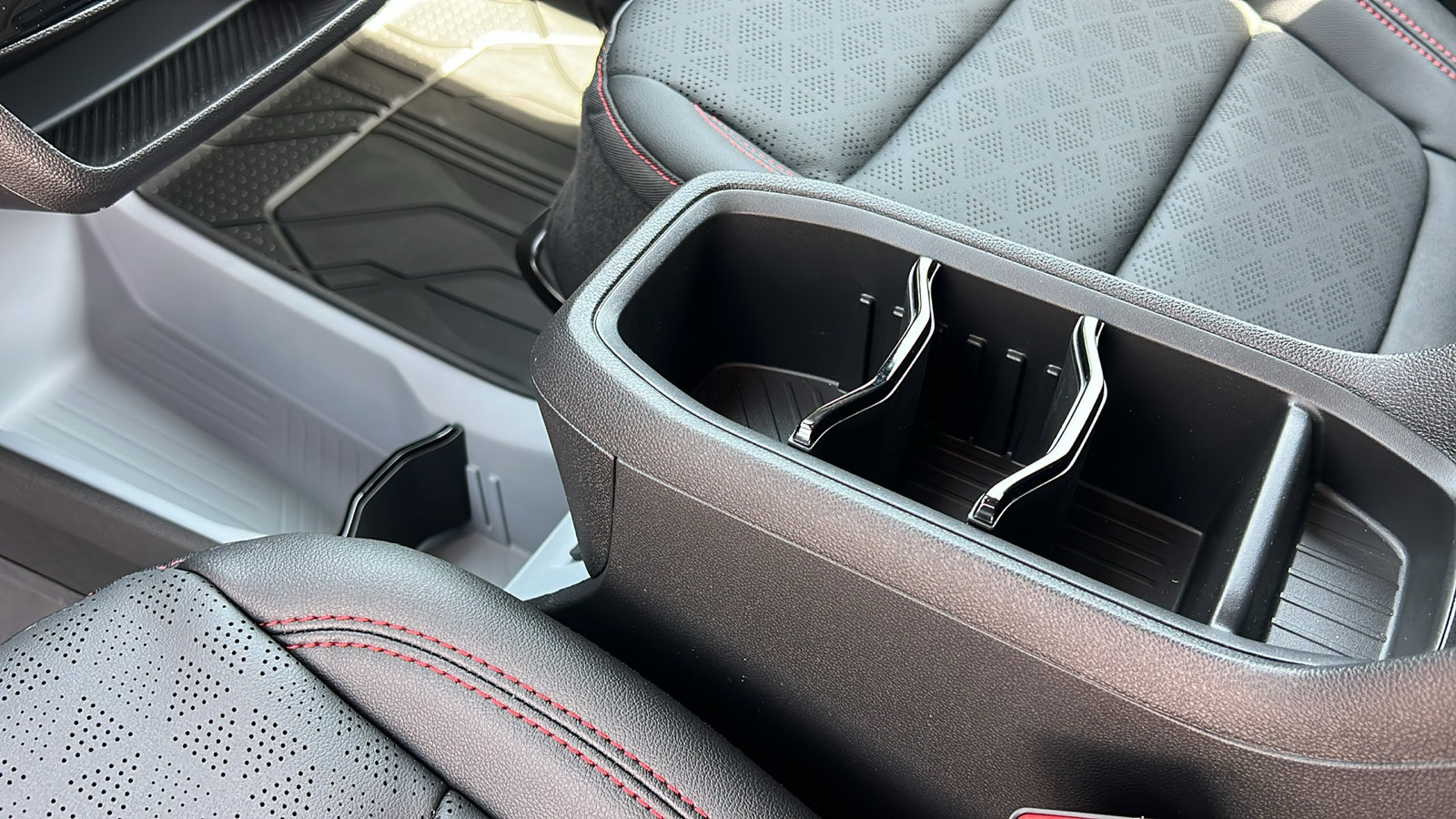 New 2027 Chevrolet Bolt RS w/ Technology Package FWD image 20